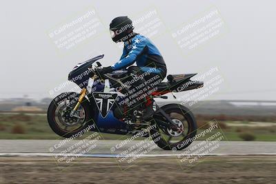 media/Nov-30-2025-TrackDaz (Sun) [[d8b22663df]]/B Group/Session 5 (Wheelie Bump)/